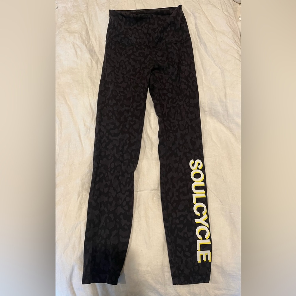 SoulCycle lululemon leggings
